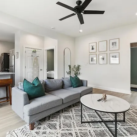 Stayae Downtown - 1Br Apartment, Second Floor